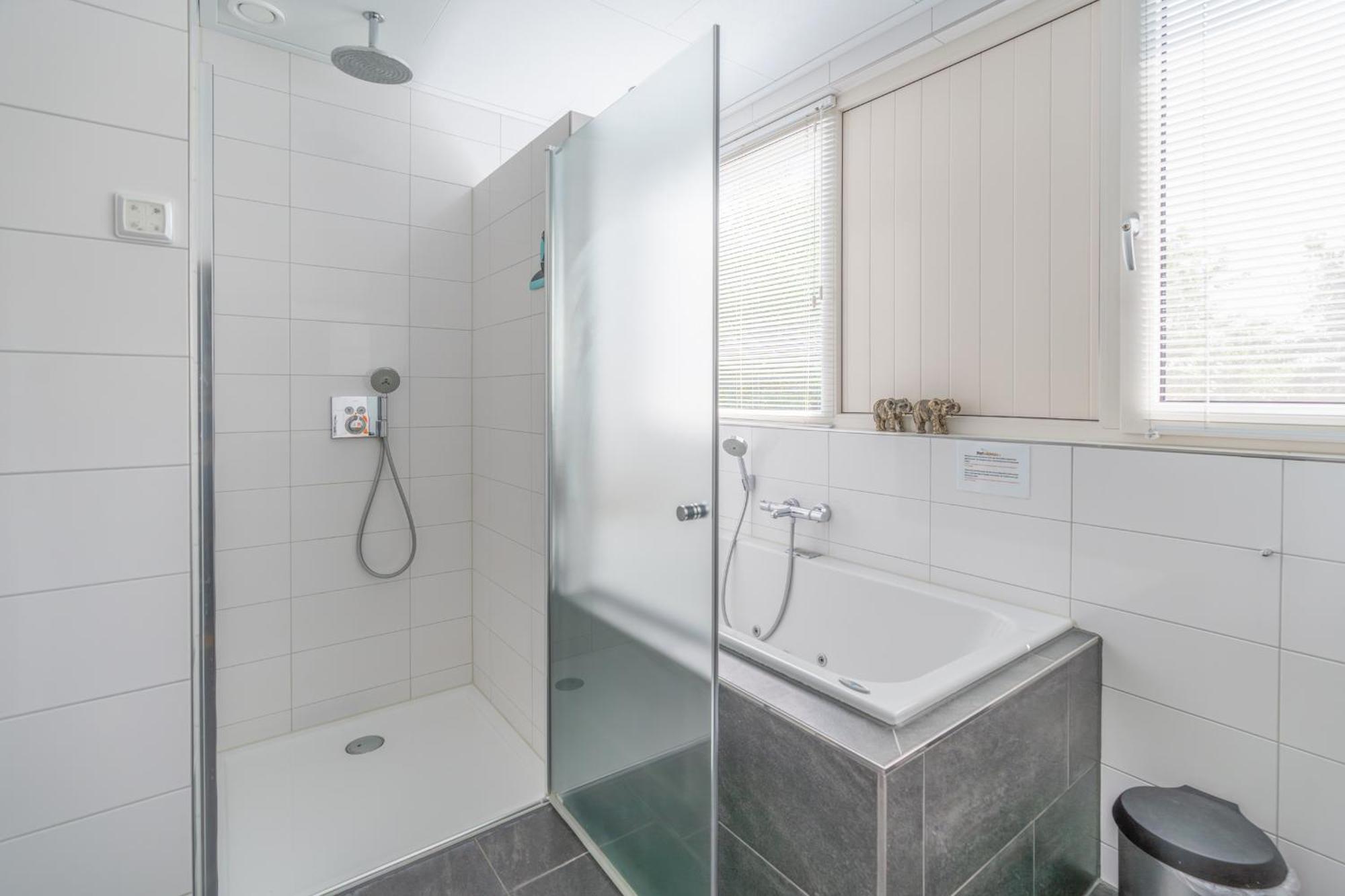 Witte Parel Villa Den Burg Bagian luar foto